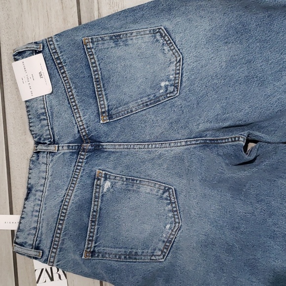 Zara Wide Legged Jeans. - Picture 12 of 12